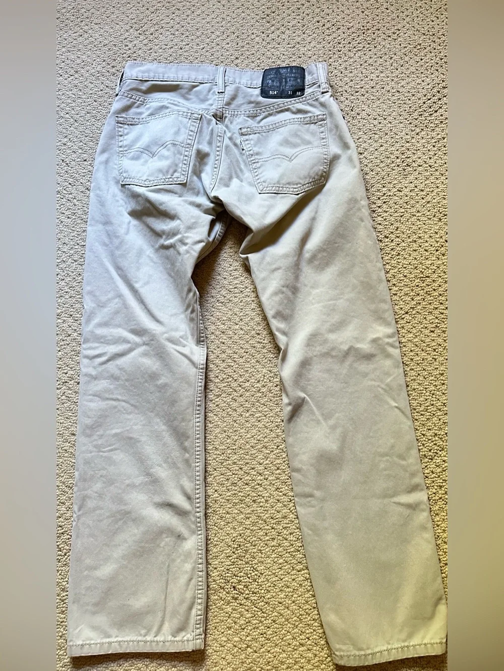 Levi's 514 Straight Fit Khaki Jeans 26x30‎ (Tagged 31x32 Runs Small) Neutral